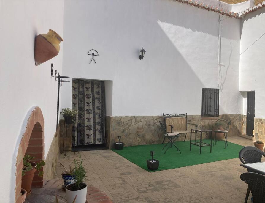 Casa Cueva Rural Estacion De Guadix Villa Exterior photo